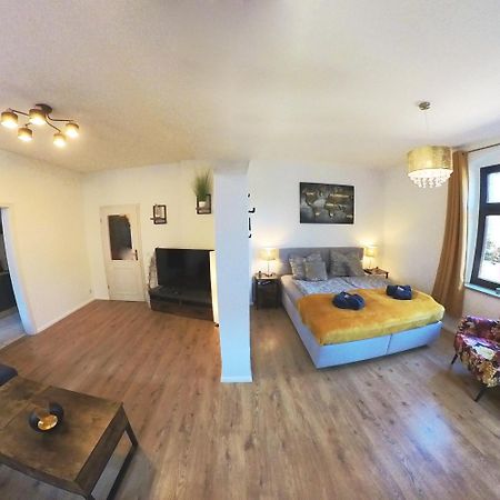 Federtraum Mit Sauna Sehr Gemuetlich, Neu Dresden Exterior foto